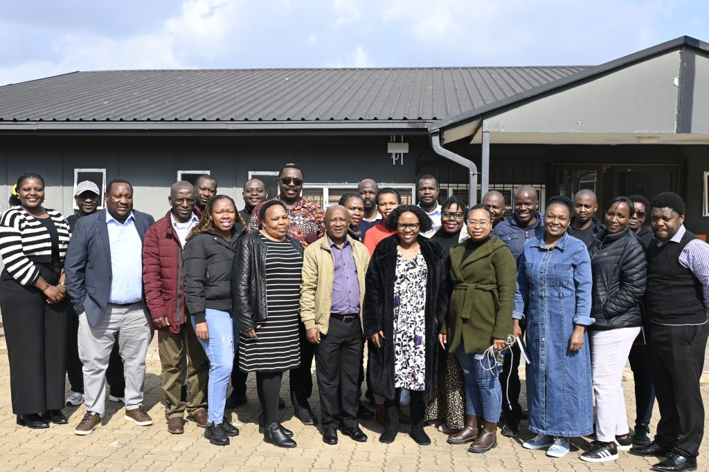 SMU strengthens postgraduate research operational efficiency 
