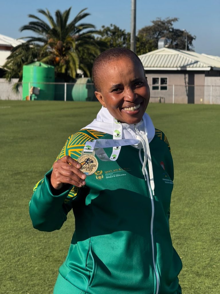 SMU coach guides Team SA to gold (1)