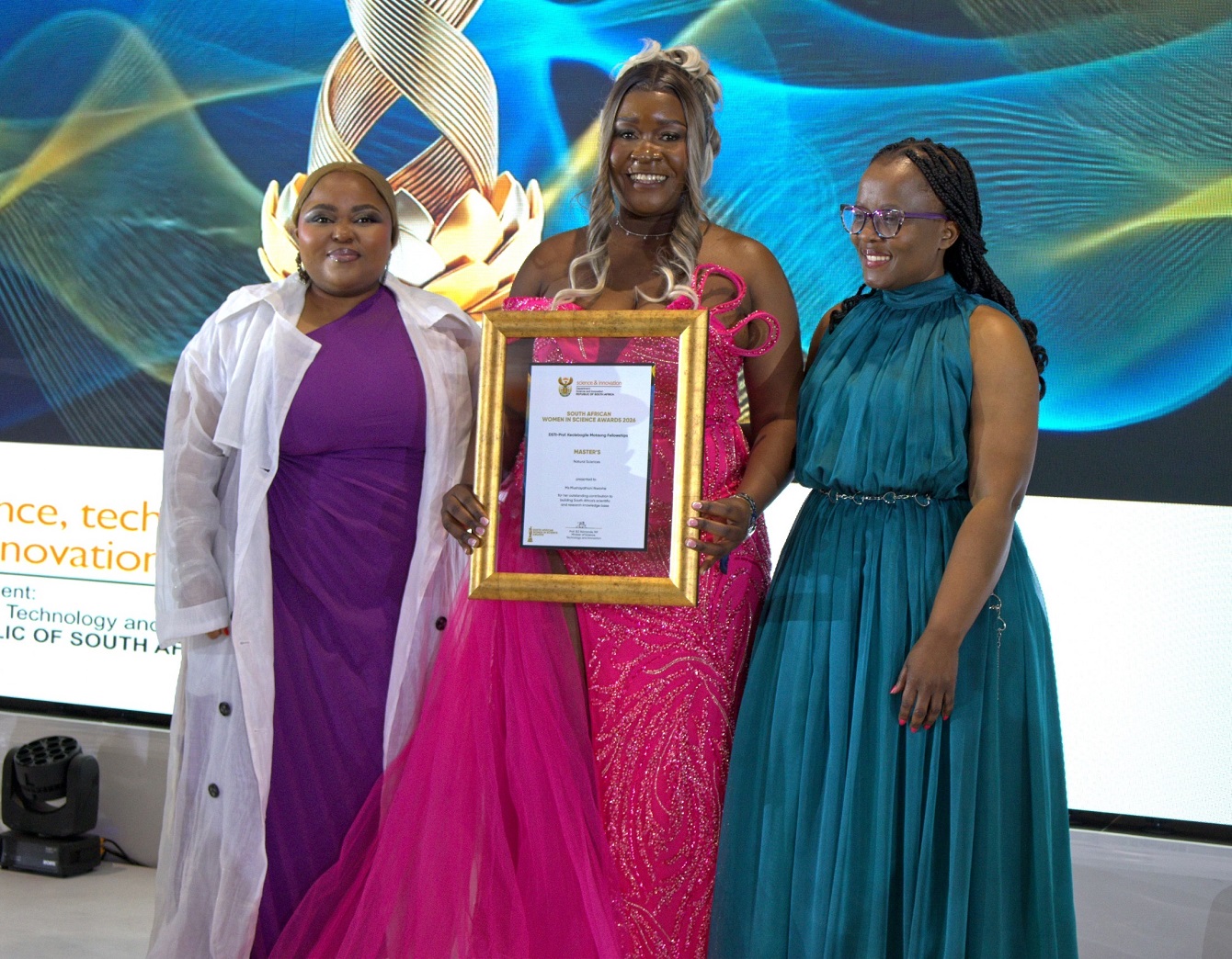SMU alumna wins prestigious women’s science fellowship (1)