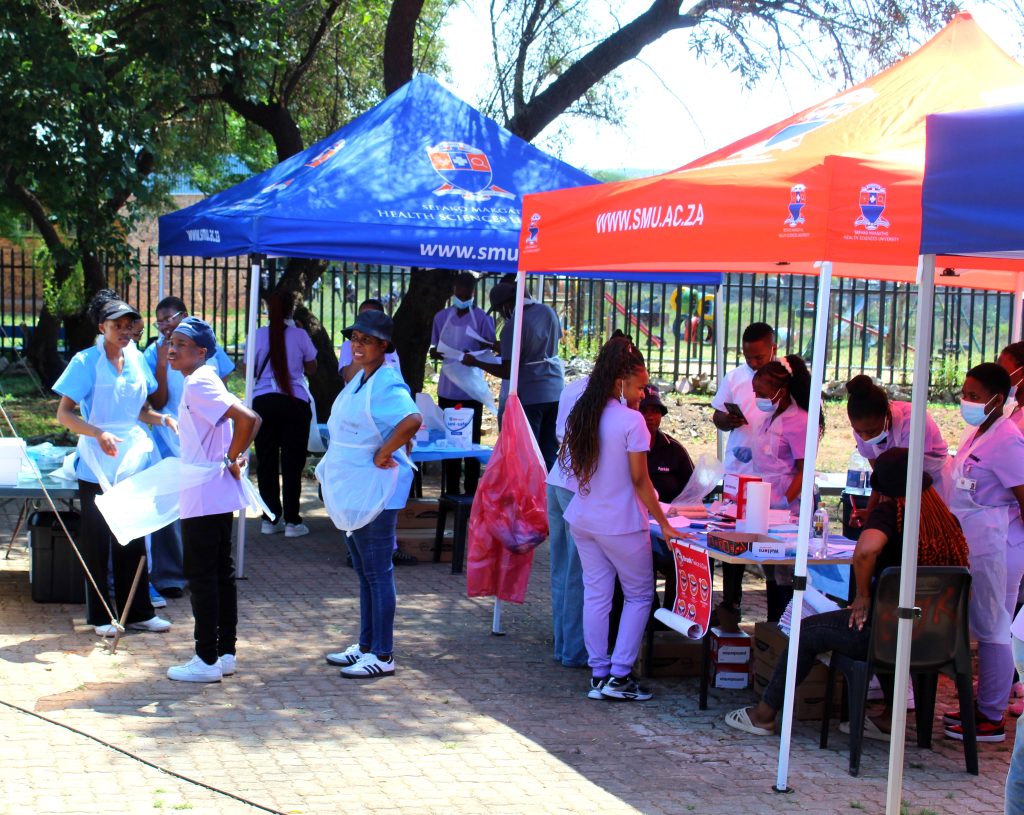 SMU takes oral healthcare to Tsitsing (5)